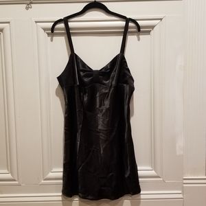 VICTORIA'S SECRET SLIP